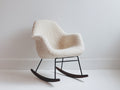 Mecedora tapizada en tejido bouclé 76 x 86 x 88 cm - Blanco crema-Marrón oscuro-Negro - Base de madera y metal con diseño envolvente